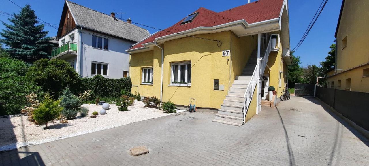 Hi-Bp Garden City Batsanyi Apartment 3 Rooms, Apartment Upstairs Near The City Train With Free Parking Budapest Luaran gambar