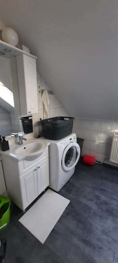 Hi-Bp Garden City Batsanyi Apartment 3 Rooms, Apartment Upstairs Near The City Train With Free Parking Budapest Luaran gambar