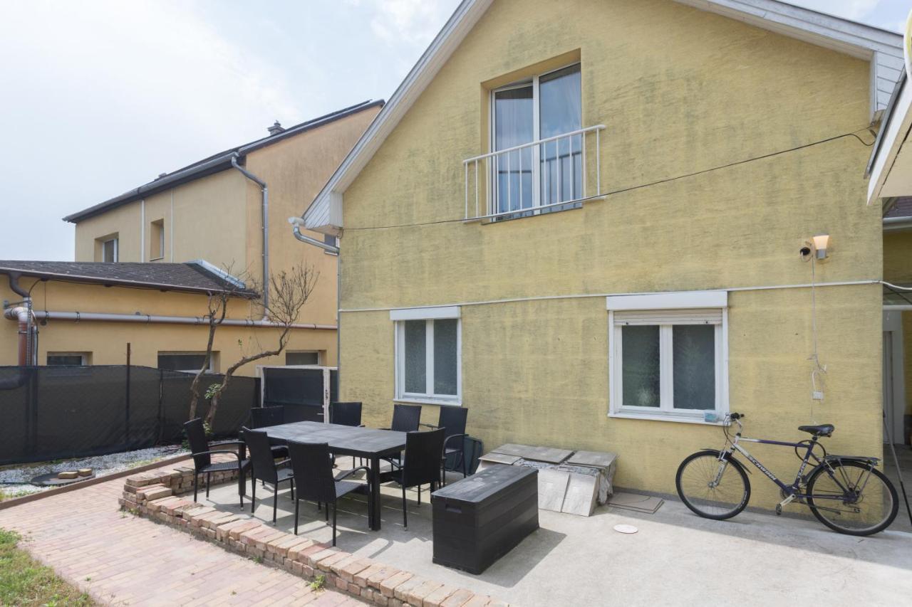Hi-Bp Garden City Batsanyi Apartment 3 Rooms, Apartment Upstairs Near The City Train With Free Parking Budapest Luaran gambar
