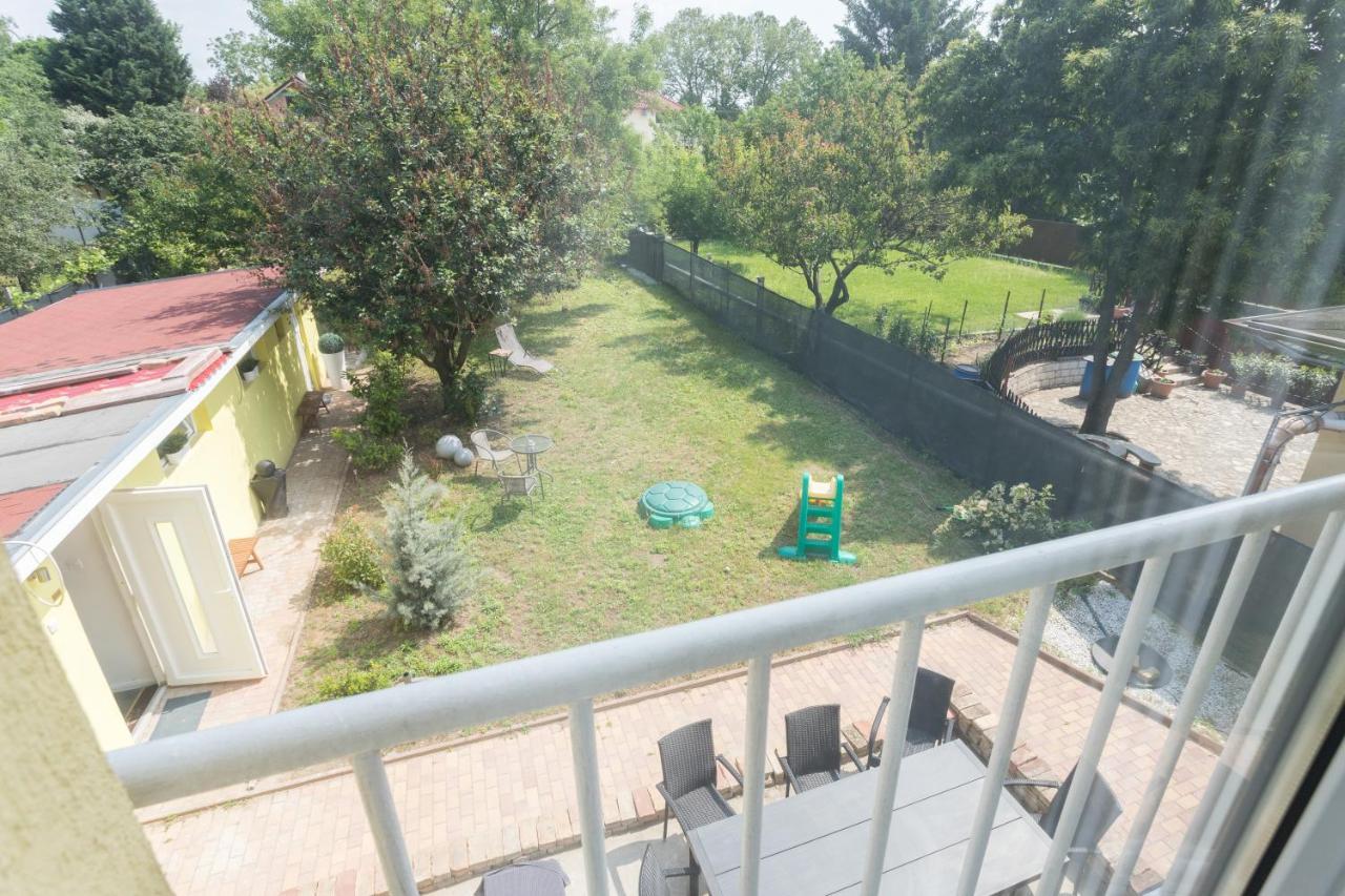 Hi-Bp Garden City Batsanyi Apartment 3 Rooms, Apartment Upstairs Near The City Train With Free Parking Budapest Luaran gambar