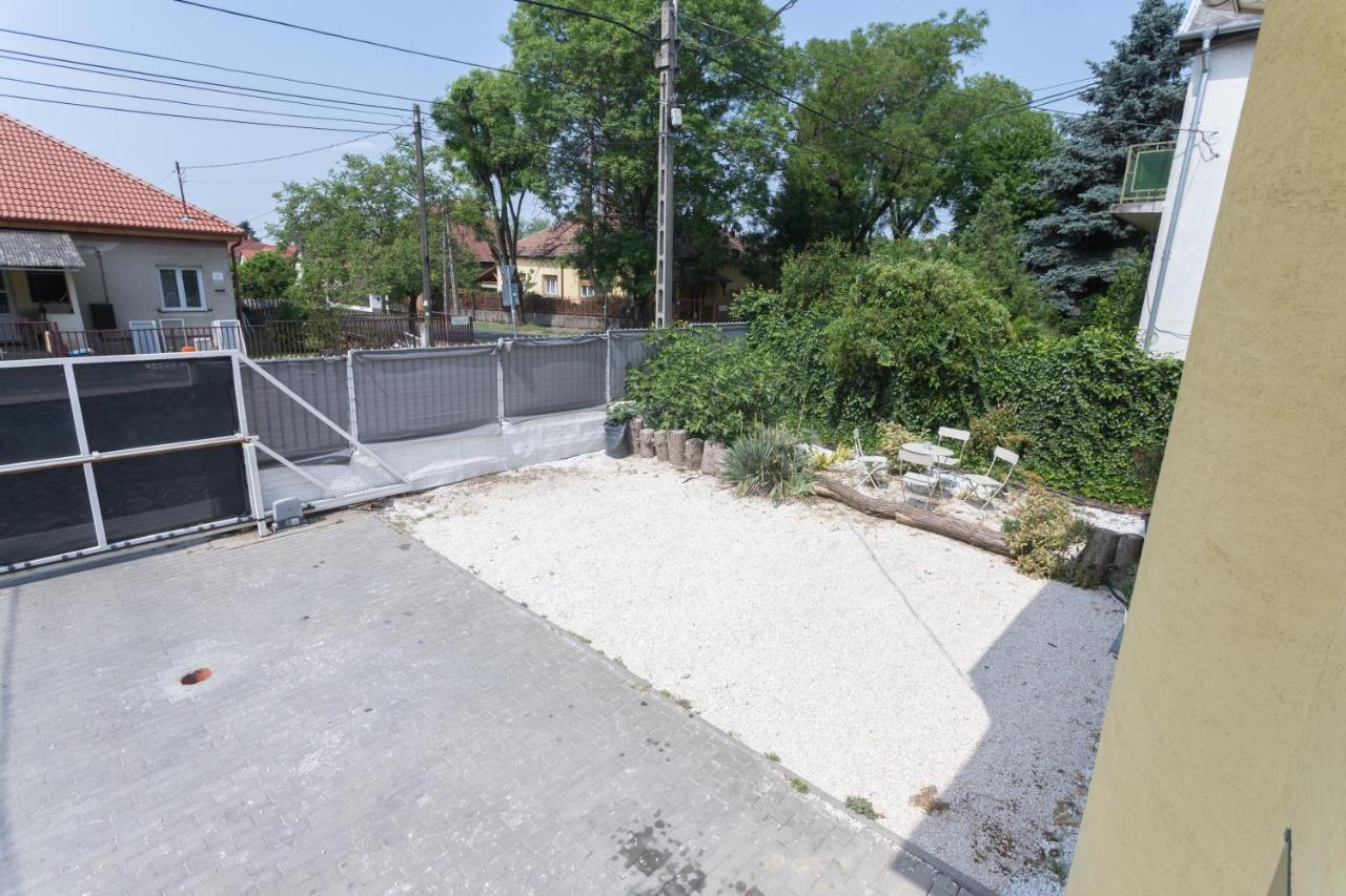 Hi-Bp Garden City Batsanyi Apartment 3 Rooms, Apartment Upstairs Near The City Train With Free Parking Budapest Luaran gambar