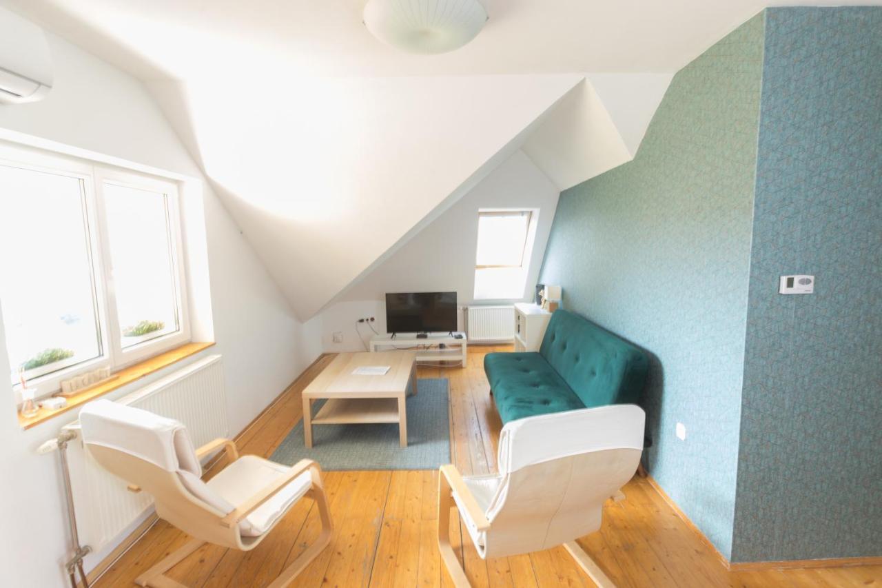 Hi-Bp Garden City Batsanyi Apartment 3 Rooms, Apartment Upstairs Near The City Train With Free Parking Budapest Luaran gambar