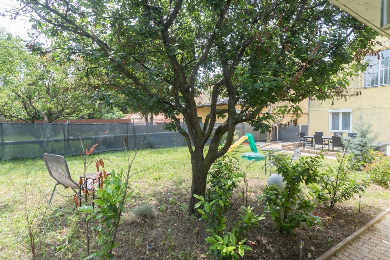 Hi-Bp Garden City Batsanyi Apartment 3 Rooms, Apartment Upstairs Near The City Train With Free Parking Budapest Luaran gambar